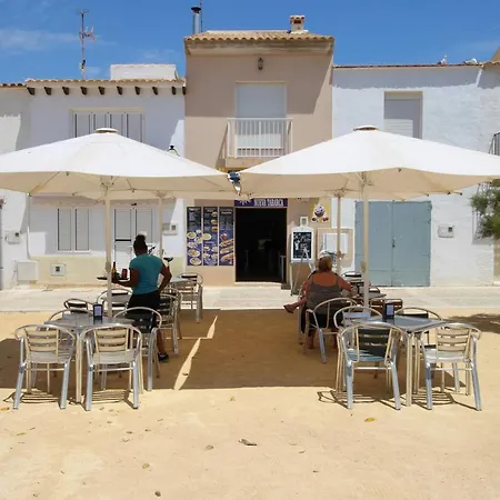 Hostel Nueva Tabarca *